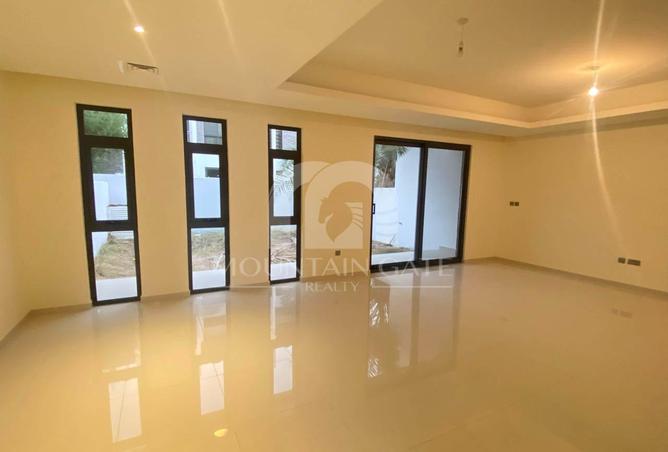 73112011 - Property Image 3