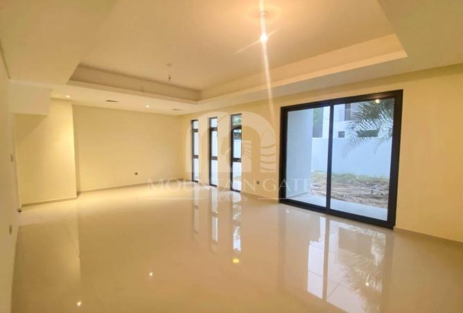 73112011 - Property Image 2