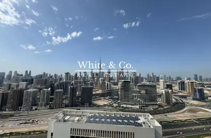 شقة - غرفة نوم - 2 حمامات للايجار في برج النبلاء - الخليج التجاري - دبي