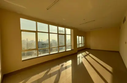 Apartment - 2 Bedrooms - 4 Bathrooms for rent in Ali Mousa Tower 1 - Al Majaz 2 - Al Majaz - Sharjah