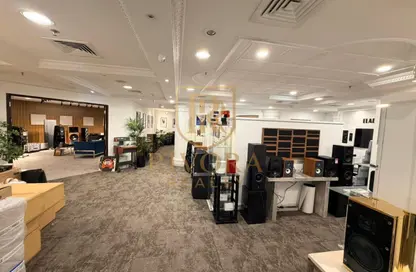 محل - استوديو للايجار في مركز الهرم - عود ميثاء - بر دبي - دبي