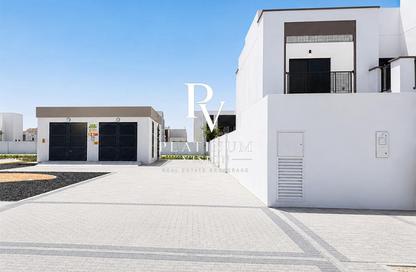 Villa - 4 Bedrooms - 7+ Bathrooms for sale in Fay Alreeman - Al Shamkha - Abu Dhabi