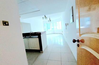 Apartment - 1 - 1 for rent in New Al Taawun Road - Al Taawun - Sharjah