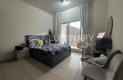 Apartment - 2 Bedrooms - 3 Bathrooms for rent in Tala 1 - Queue Point - Liwan - Dubai Land - Dubai
