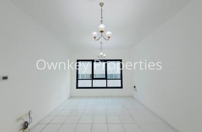 Apartment - 1 Bedroom - 2 Bathrooms for rent in Mankhool Building - Al Mankhool - Bur Dubai - Dubai