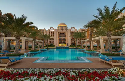 Apartment - 2 Bedrooms - 3 Bathrooms for rent in Sarai Apartments - Palm Jumeirah - Dubai