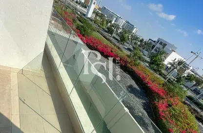 Villa - 4 Bedrooms - 6 Bathrooms for rent in West Yas - Yas Island - Abu Dhabi