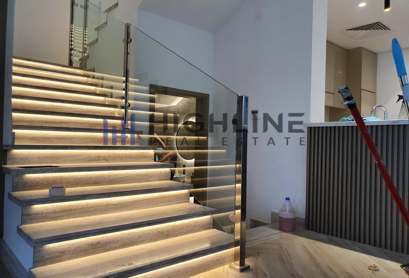 Luxury 5-Bedroom Villa for Rent in Jumeirah 3 photo 14