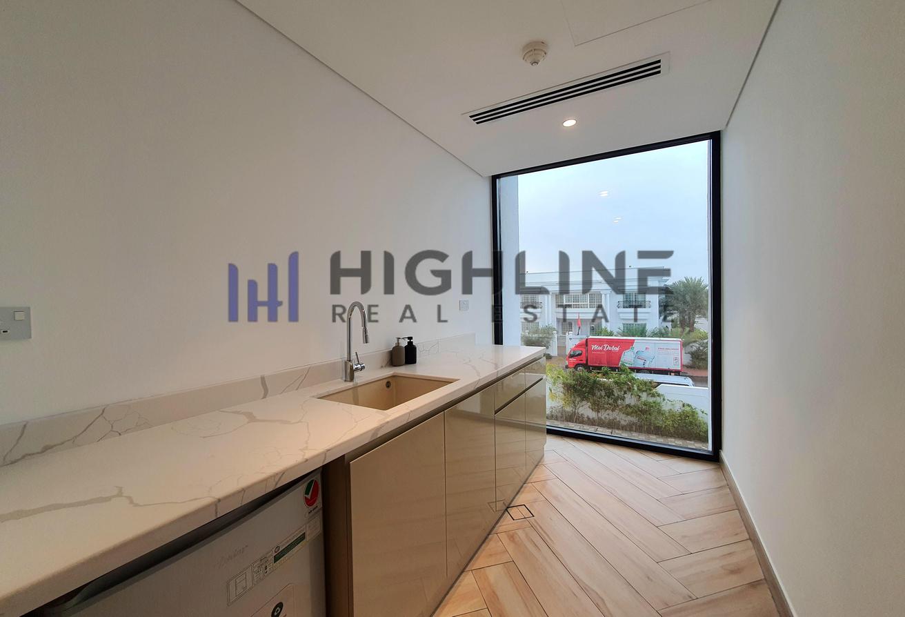 Luxury 5-Bedroom Villa for Rent in Jumeirah 3 photo 16