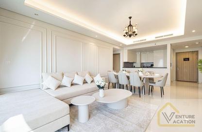 Apartment - 3 Bedrooms - 2 Bathrooms for rent in Paramount Tower Hotel  and  Residences - Business Bay - Dubai