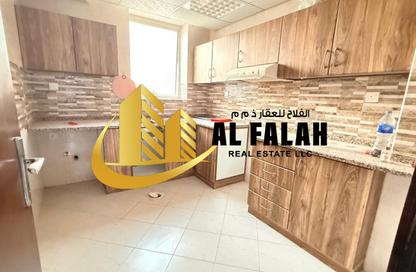 Apartment - 2 - 2 for rent in Zayd Bin Aslam Street - Abu shagara - Sharjah