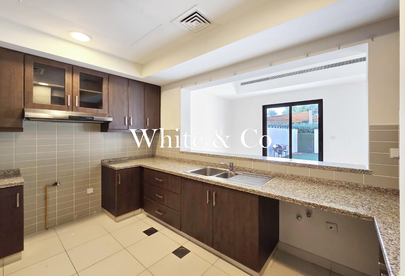 3 Bed+Maids | Single Row | Prime location photo 4