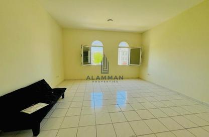 Apartment - Studio - 1 Bathroom for rent in Building U24 - Italy Cluster - International City - Dubai