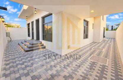 Villa - 5 - 7 for sale in Al Zaheya Gardens - Al Zahya - Ajman