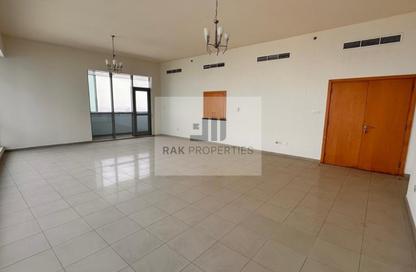 Apartment - 4 - 5 for rent in Julphar Residential Tower - Julphar Towers - Al Nakheel - Ras Al Khaimah