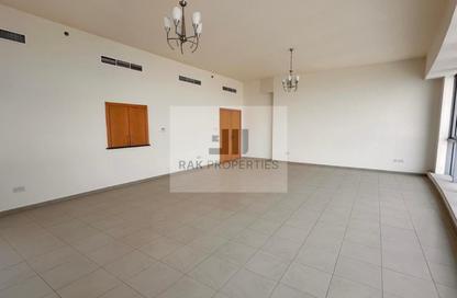 Apartment - 4 - 5 for rent in Julphar Residential Tower - Julphar Towers - Al Nakheel - Ras Al Khaimah