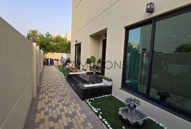 106834118 - Property Main Image