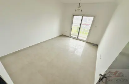 Apartment - 1 Bedroom - 2 Bathrooms for rent in Muwaileh 29 Building - Muwaileh - Sharjah