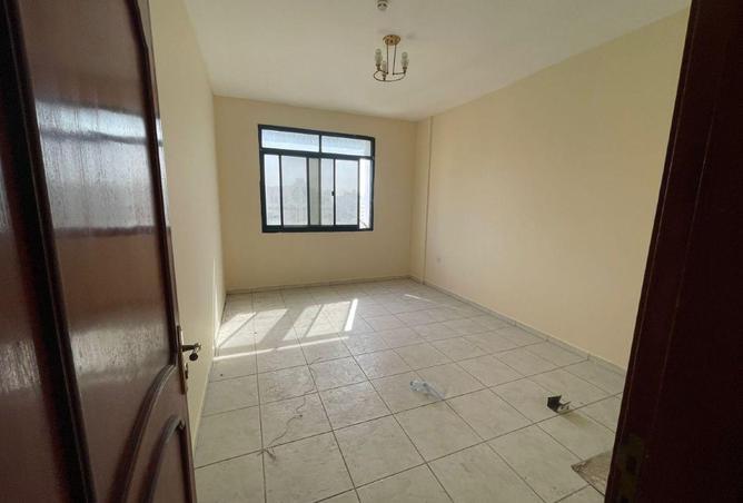 54399789 - Property Image 2