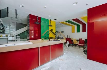 Shop - Studio - 1 Bathroom for rent in Bay Central Tower West - Bay Central - Dubai Marina - Dubai