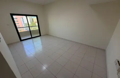 Apartment - 1 Bedroom - 1 Bathroom for rent in Al Rashidiya Towers - Ajman Downtown - Ajman
