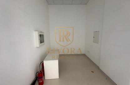Shop - Studio for rent in Al Souk Al Kabeer - Bur Dubai - Dubai Shop - Studio for rent in Al Souk Al Kabeer - Bur Dubai - Dubai