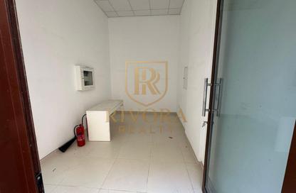 Shop - Studio for rent in Al Souk Al Kabeer - Bur Dubai - Dubai