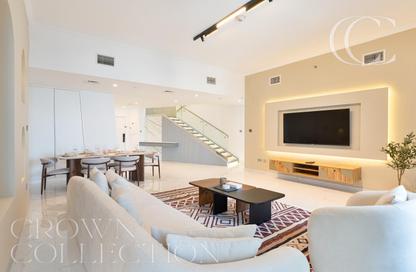 Apartment - 3 - 4 for sale in Cayan Tower - Dubai Marina - Dubai