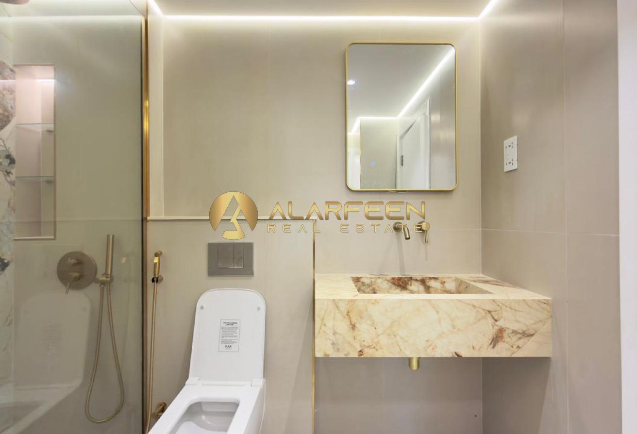 Spacious Unit | Prime Location | Semi Furnished photo 9