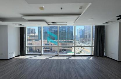 Office Space - Studio - 1 Bathroom for rent in Tamani Art Tower - Business Bay - Dubai
