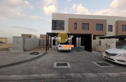 Townhouse - 4 - 5 for sale in Nasma Residence - Al Tai - Sharjah