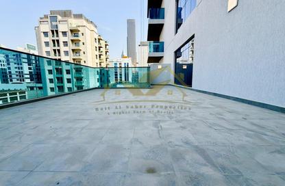 Apartment - 1 Bedroom - 2 Bathrooms for rent in Jumeirah Garden City - Al Satwa - Dubai