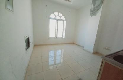 Apartment - Studio - 1 for rent in Fire Station Road - Muwaileh - Sharjah Apartment - Studio - 1 for rent in Fire Station Road - Muwaileh - Sharjah