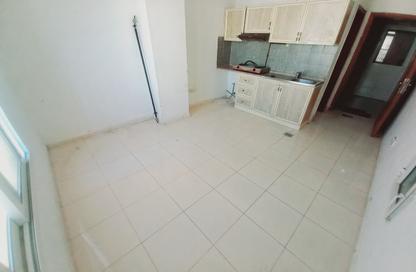 Apartment - Studio - 1 for rent in Fire Station Road - Muwaileh - Sharjah Apartment - Studio - 1 for rent in Fire Station Road - Muwaileh - Sharjah