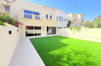 فيلا - 4 غرف نوم - 4 حمامات للايجار في ماعن 3 - ماعين - البحيرات - دبي