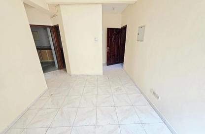 Apartment - 1 - 1 for rent in Fire Station Road - Muwaileh - Sharjah