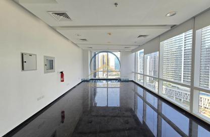 Office Space - Studio - 1 Bathroom for rent in Tamani Art Tower - Business Bay - Dubai