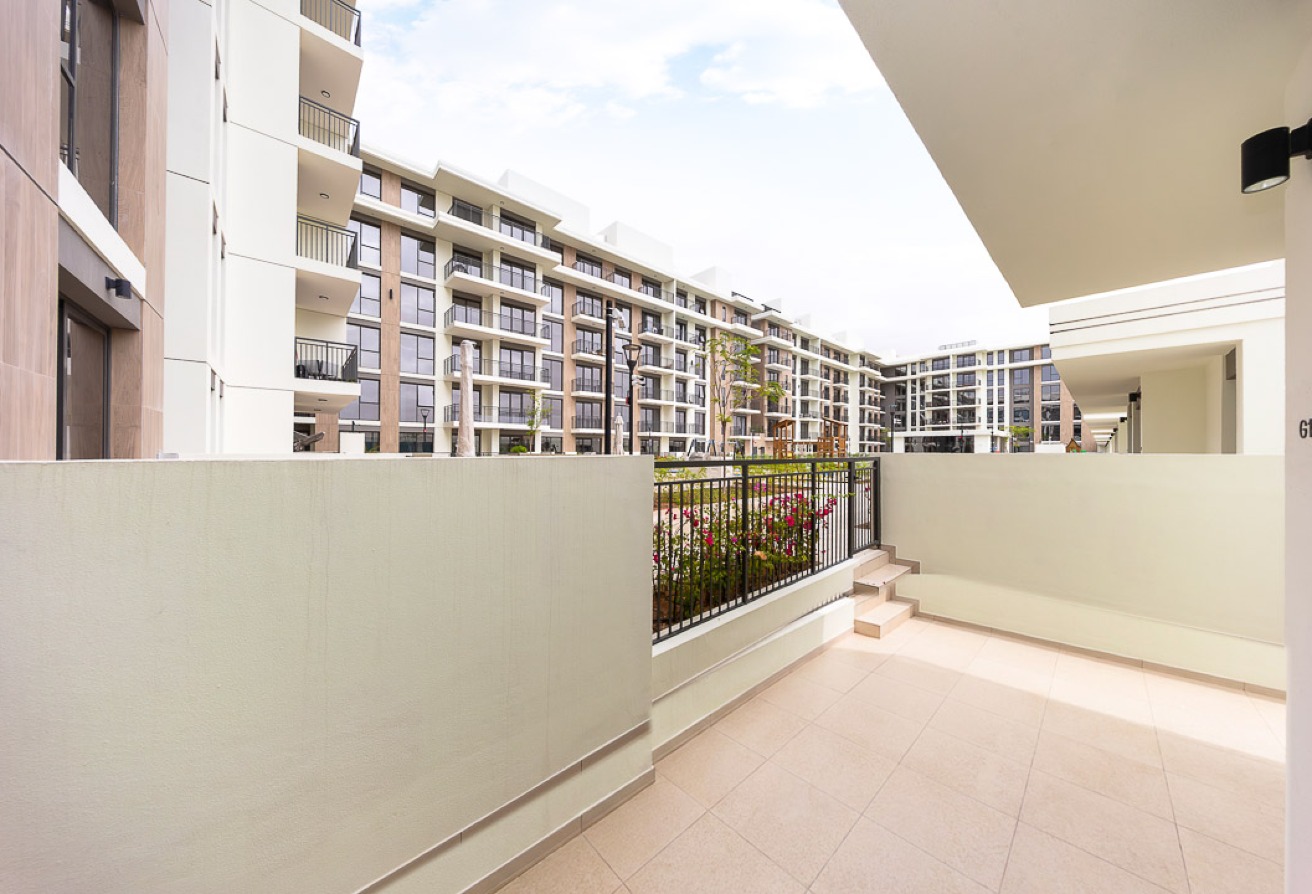 3 bedroom apartment in Holland Gardens, Town Square: 26