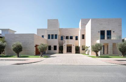 Villa - 6 Bedrooms - 6 Bathrooms for sale in Signature Villas Frond P - Signature Villas - Palm Jumeirah - Dubai