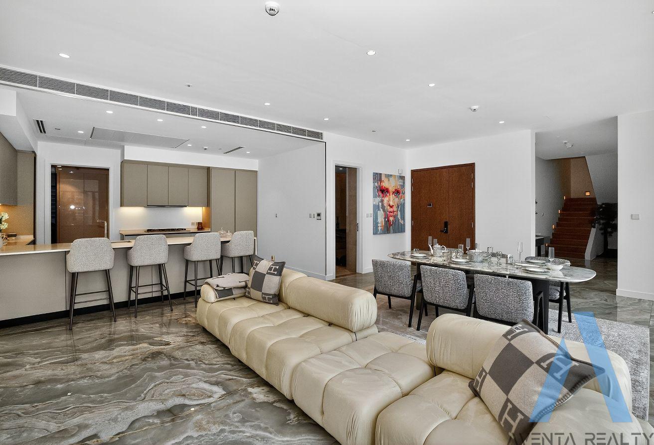 Amazing View | Fully Furnished | Upgraded photo 5