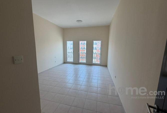98681973 - Property Image 2