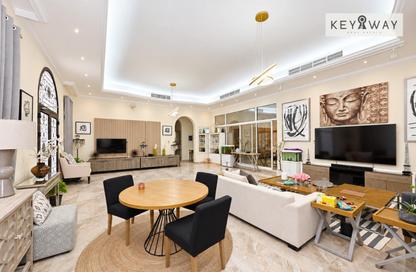 Villa - 3 - 4 for rent in Al Quoz 2 - Al Quoz - Dubai