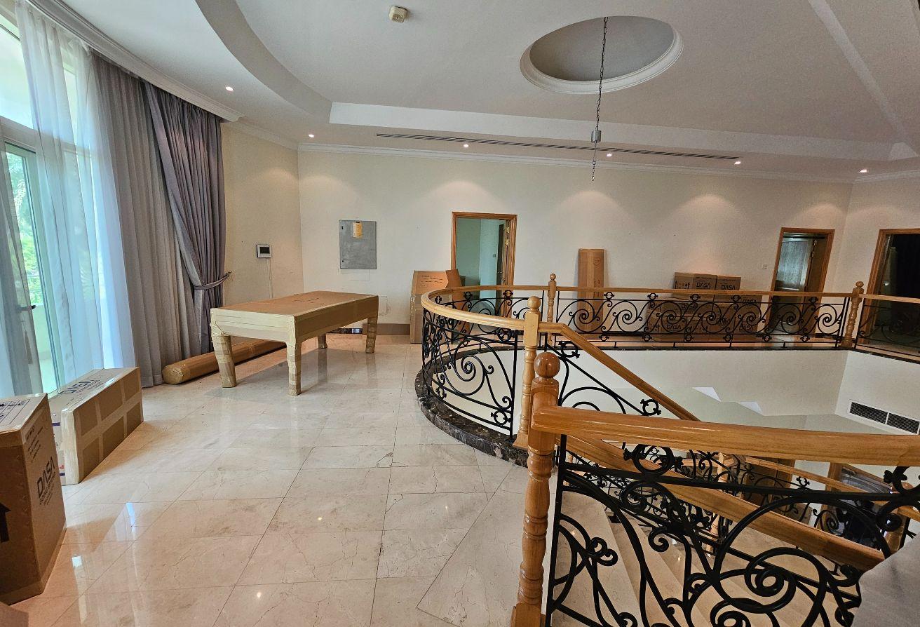Spacious 5BR | Garden | Swimming pool photo 7