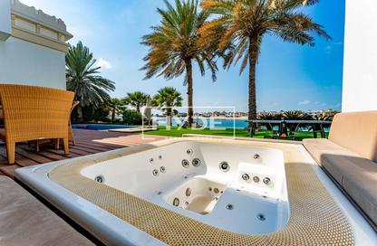 Villa - 6 - 7 for sale in Signature Villas Frond P - Signature Villas - Palm Jumeirah - Dubai