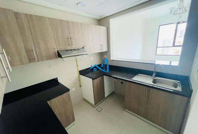 1 month Free | Ready to move | Multiple Options photo 3