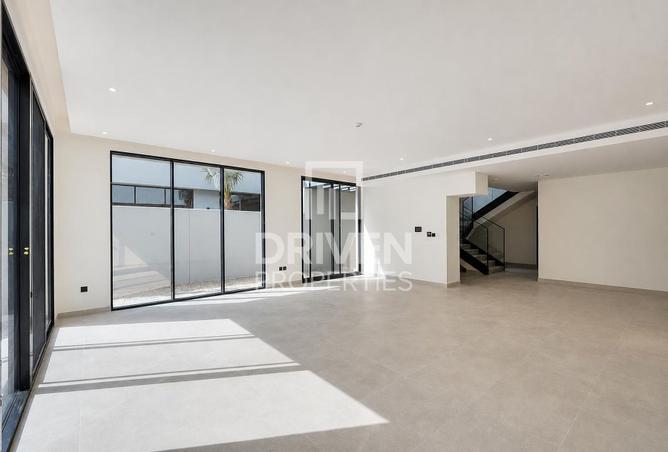 130211157 - Property Image 2