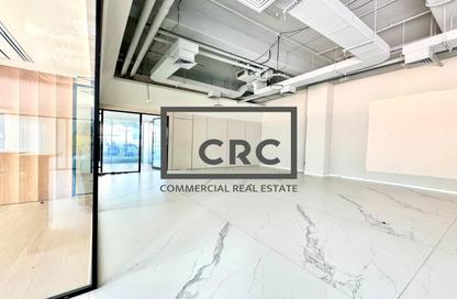 Retail - Studio - 2 for rent in Emaar Business Park Building 4 - Emaar Business Park - Sheikh Zayed Road - Dubai