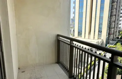 شقة - 2 غرف نوم - 2 حمامات للايجار في B كريك سايد 18 - حدائق الإمارات 1 - مرسى خور دبي - دبي