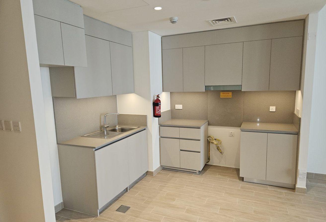 1 BR | CREEK BEACH | READY TO MOVE IN photo 8