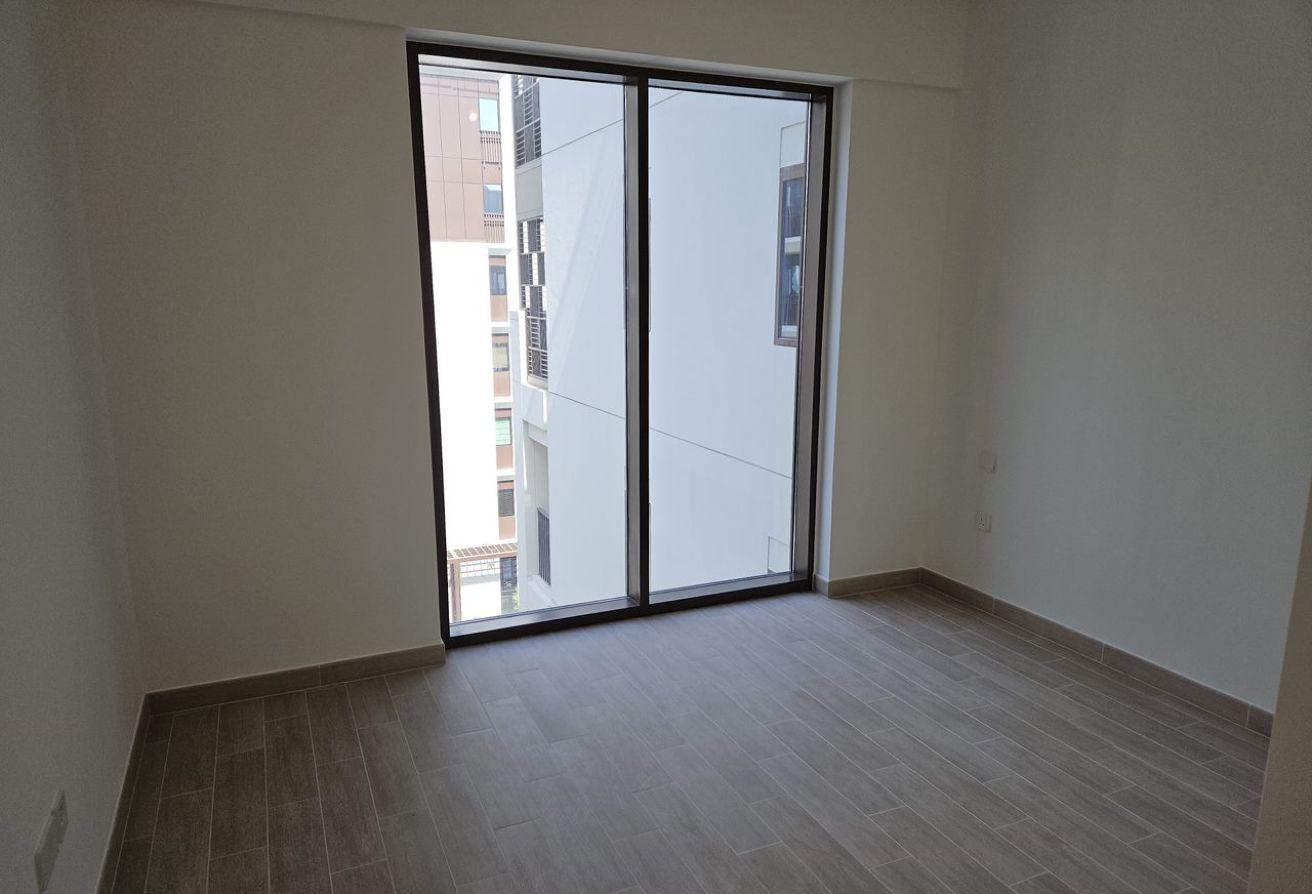 1 BR | CREEK BEACH | READY TO MOVE IN photo 5